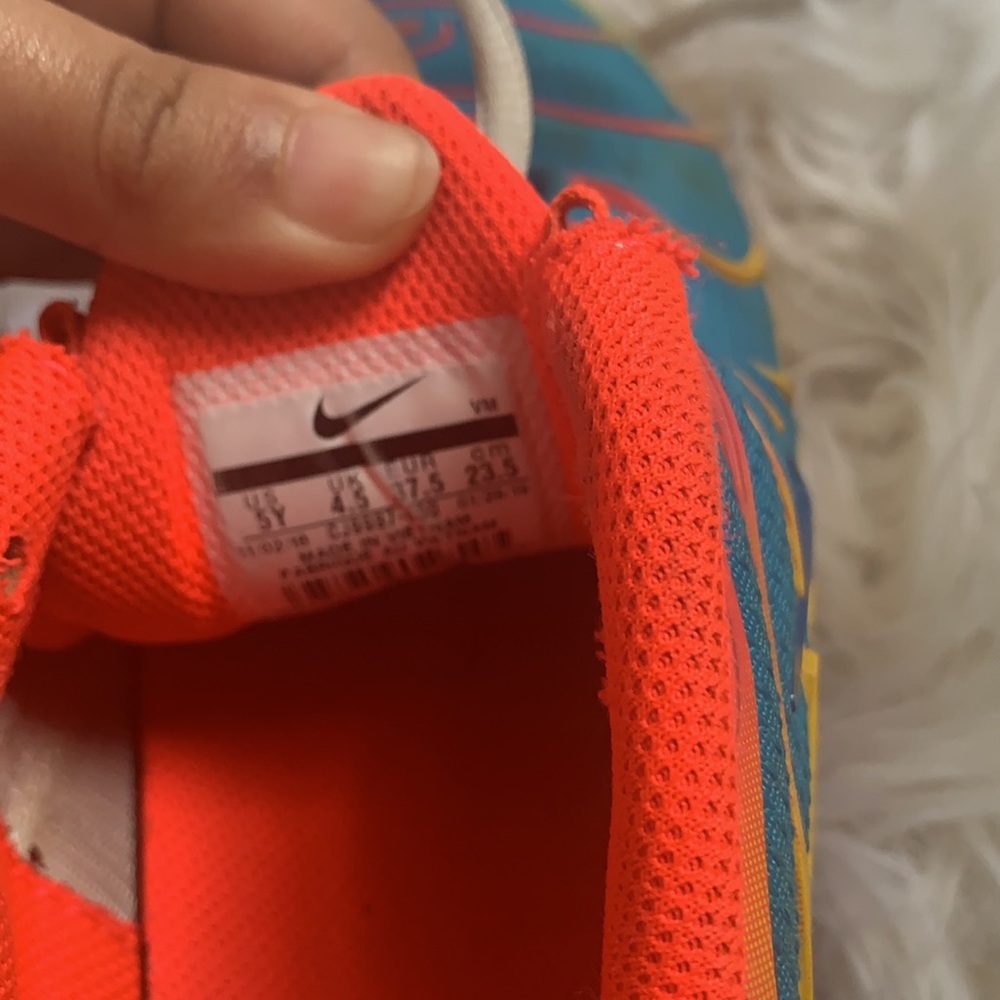 nike - Picture 3 of 4